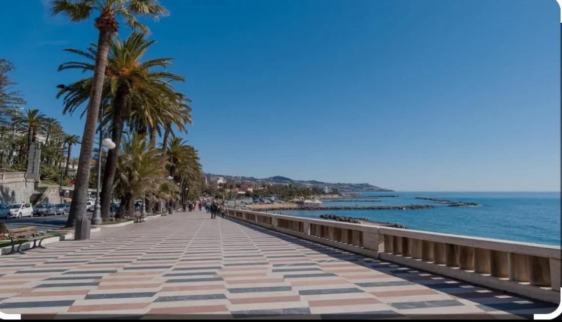 Ampio Appartamento Centrale Sanremo Exterior photo